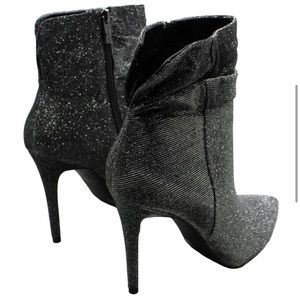 Jessica Simpson boots never used